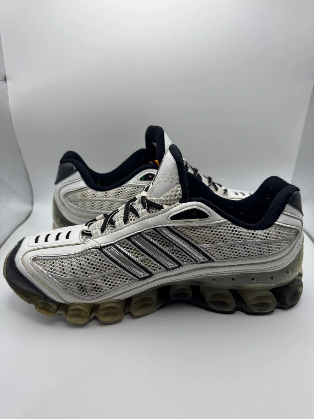 Adidas Bounce Y2K White Silver Sneakers Men’s Size 9 Running Shoes 676679 2008
